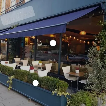 Super Convenient For Central London - Large 2 Double Bed Apartment 30 Seconds Walk To Platform Train Station And 19 Mins To London Waterloo Экстерьер фото