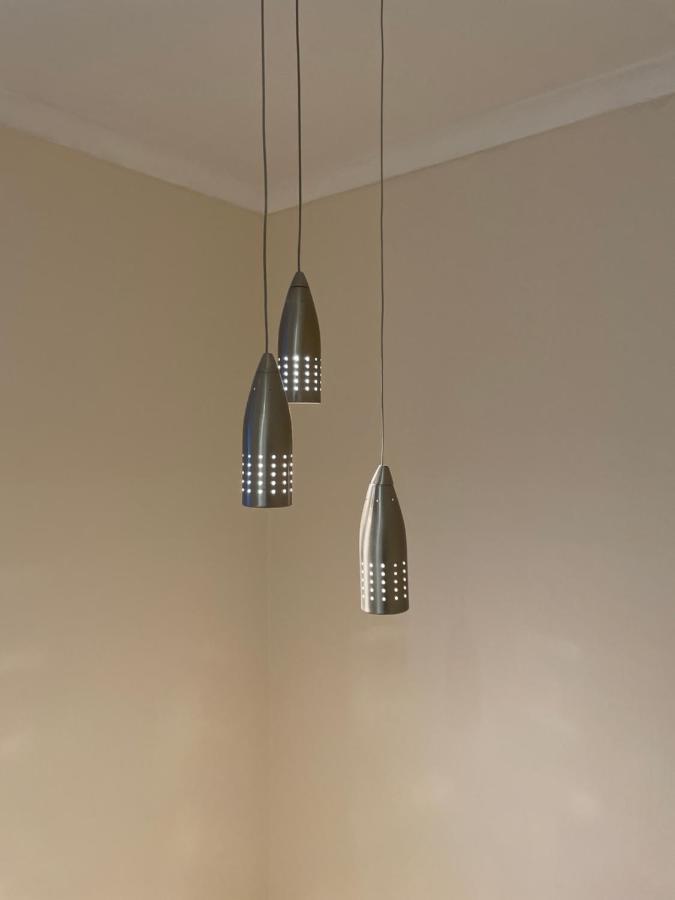 Super Convenient For - Large 2 Double Bed 30 Seconds Walk To Platform Train Station And 19 Mins To Waterloo Апартаменты *